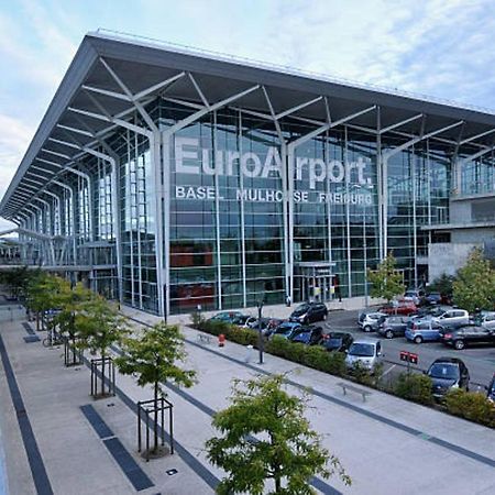Hotel Berlioz Euroairport Basel - Mulhouse - Freiburg Сен-Луи Экстерьер фото