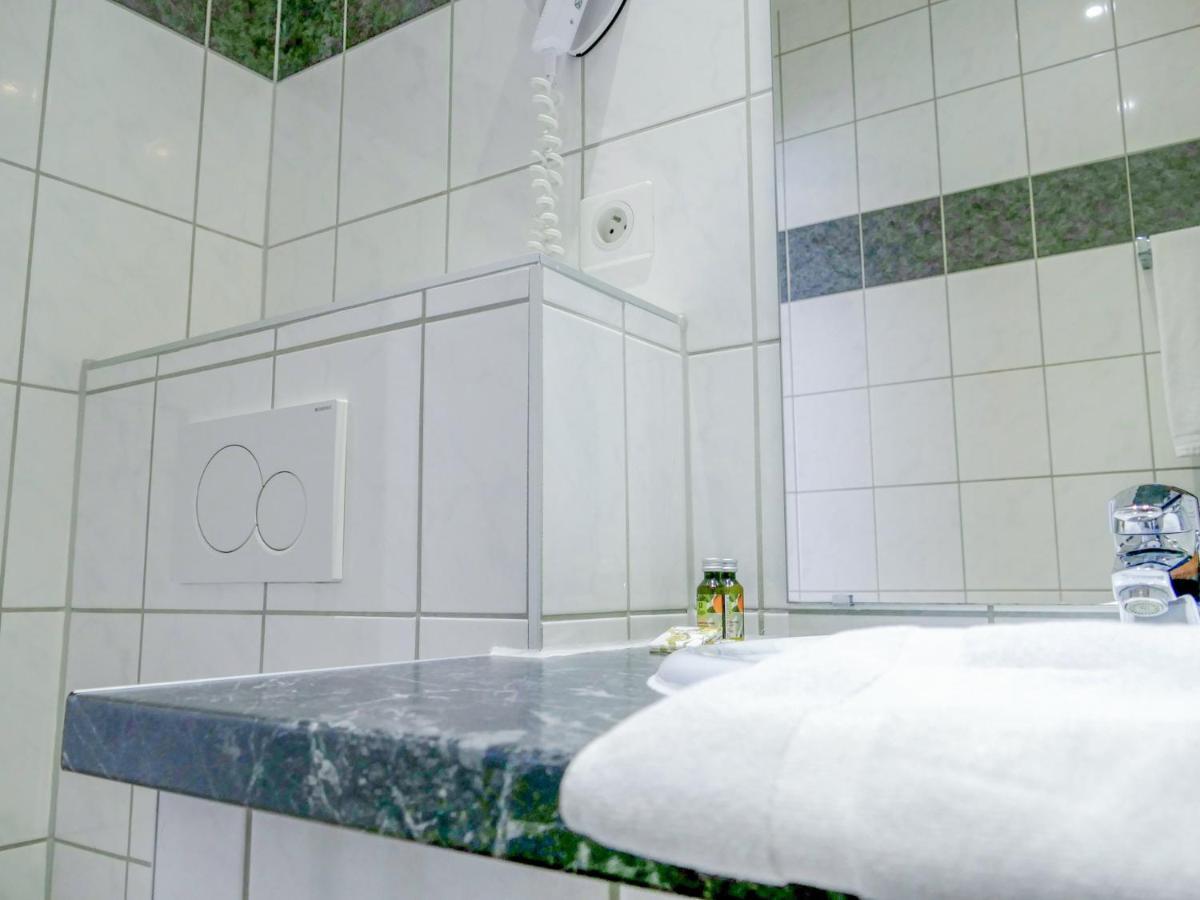 Hotel Berlioz Euroairport Basel - Mulhouse - Freiburg Сен-Луи Экстерьер фото