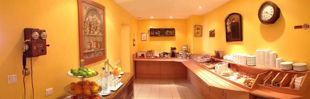 Hotel Berlioz Euroairport Basel - Mulhouse - Freiburg Сен-Луи Экстерьер фото